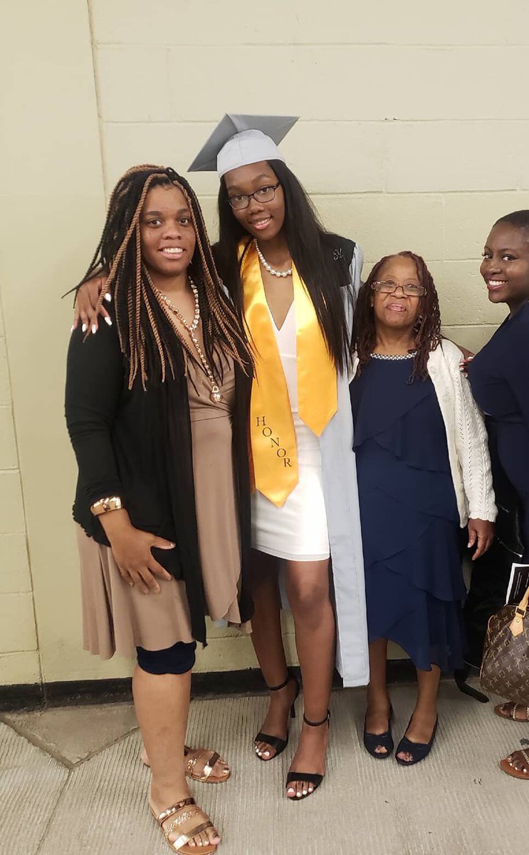 I’m the Happiest big cousin ever , today my little cousin leave fur the. Navy Basic training and I can’t even explain how proud I am of her 😢 keep up the good work I love you❤️