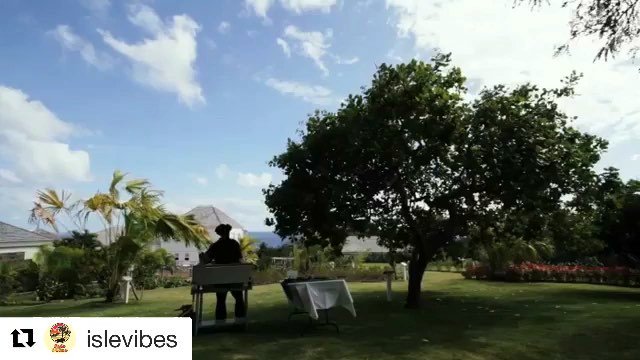 experienceskn's tweet photo. #Repost @islevibes with @get_repost
・・・
Cooking is all about people. Food is maybe the only universal thing that...  https://t.co/EWkbRNt9fu https://t.co/OAZ4j8VNCP