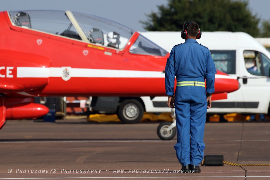 EssexHebridean's tweet photo. The @rafredarrows jets returning on Saturday at @airtattoo - and Circus 6 @_361degrees waiting to marshall @RAFSynchro1 back onto the line. #CircusAtWork #RAFATCircus18 https://t.co/vIa25nMfXB