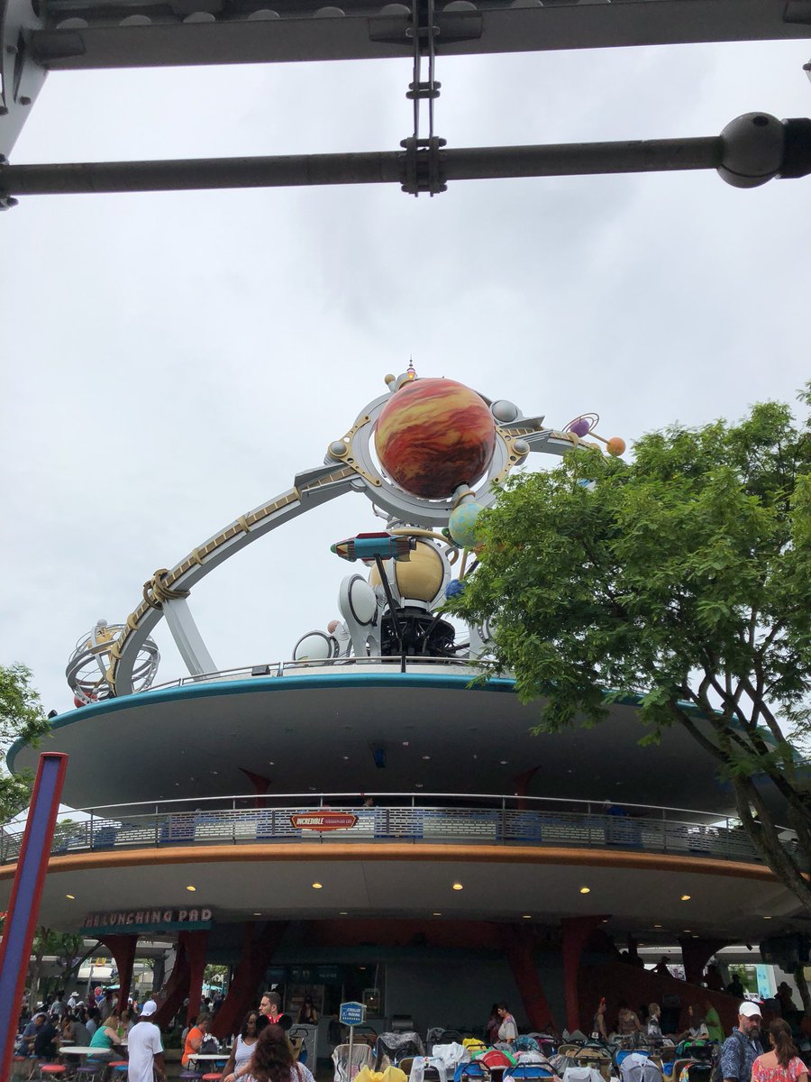 MouseDarkside's tweet image. Can anyone guess where we are at ? #idisney #mousedarkside