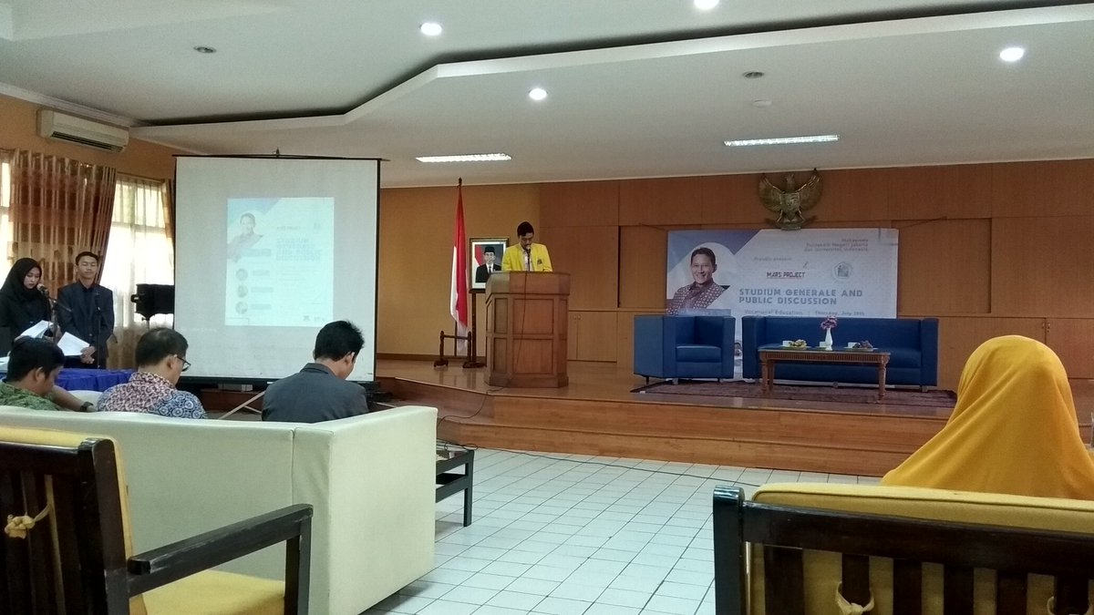 Live dari acara studium generale &amp; public discussion bersama Wagub DKI <a href="/sandiuno/">Sandiaga Salahuddin Uno</a> di Politeknik Negeri Jakarta #forumekonomi #sandiagabicaraekonomi