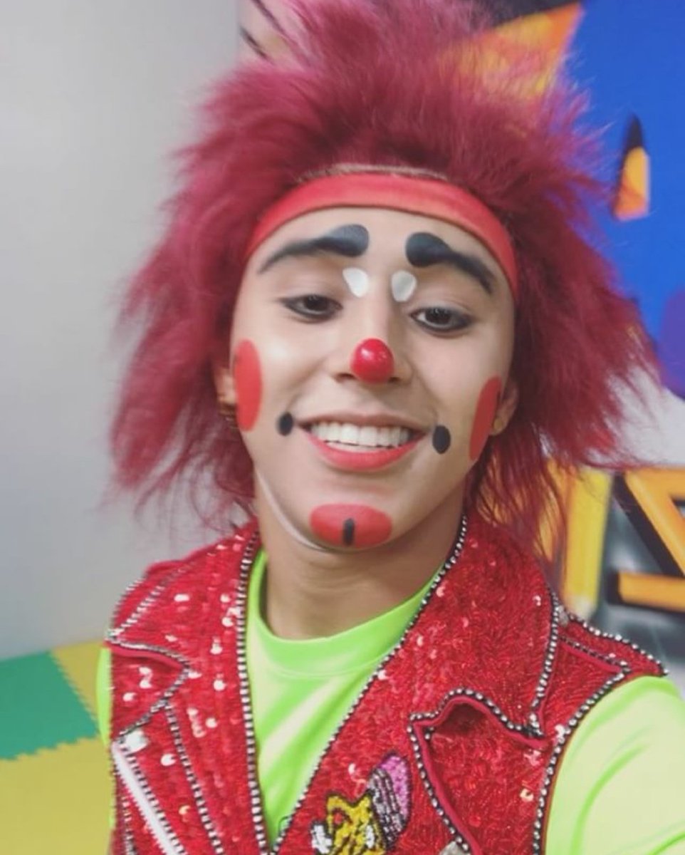 lapiilovers123's tweet photo. El mejor regalo para una #Lapilover es ver esa hermosa sonrisa en su rostro.❤
#SquadLapilovers @lapizito123 https://t.co/NcgNQcVlJ2
