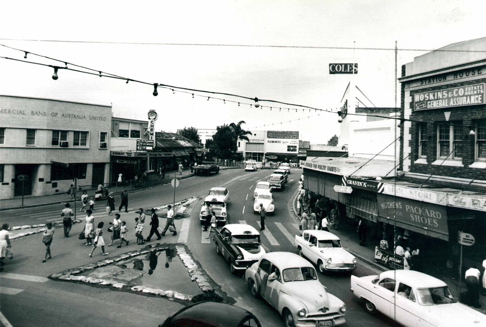 ourcbcity's tweet photo. #FlashbackFriday Bankstown Station overpass, looking towards South Terrace - 1960s.
#whereinterestinghappens #history https://t.co/3Z3xnLPfDq