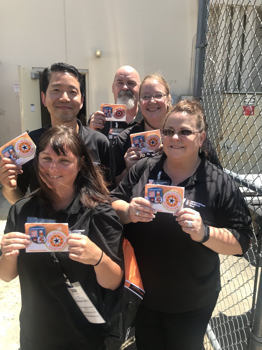 nyyroro's tweet photo. Well deserved recognition for our amazing MET folks at today’s #NJM supplier event! Congrats &amp; thank you for living our values! MET SUPs - Michelle/902, Amy/6841, Stephen/1251, Heather/4185, Juan/989 (not pictured) &amp; MEM Mike/D233 @itsatrickler @jensen_dave @Zyke_Munk @RobG3HD https://t.co/qahh7TOKRE