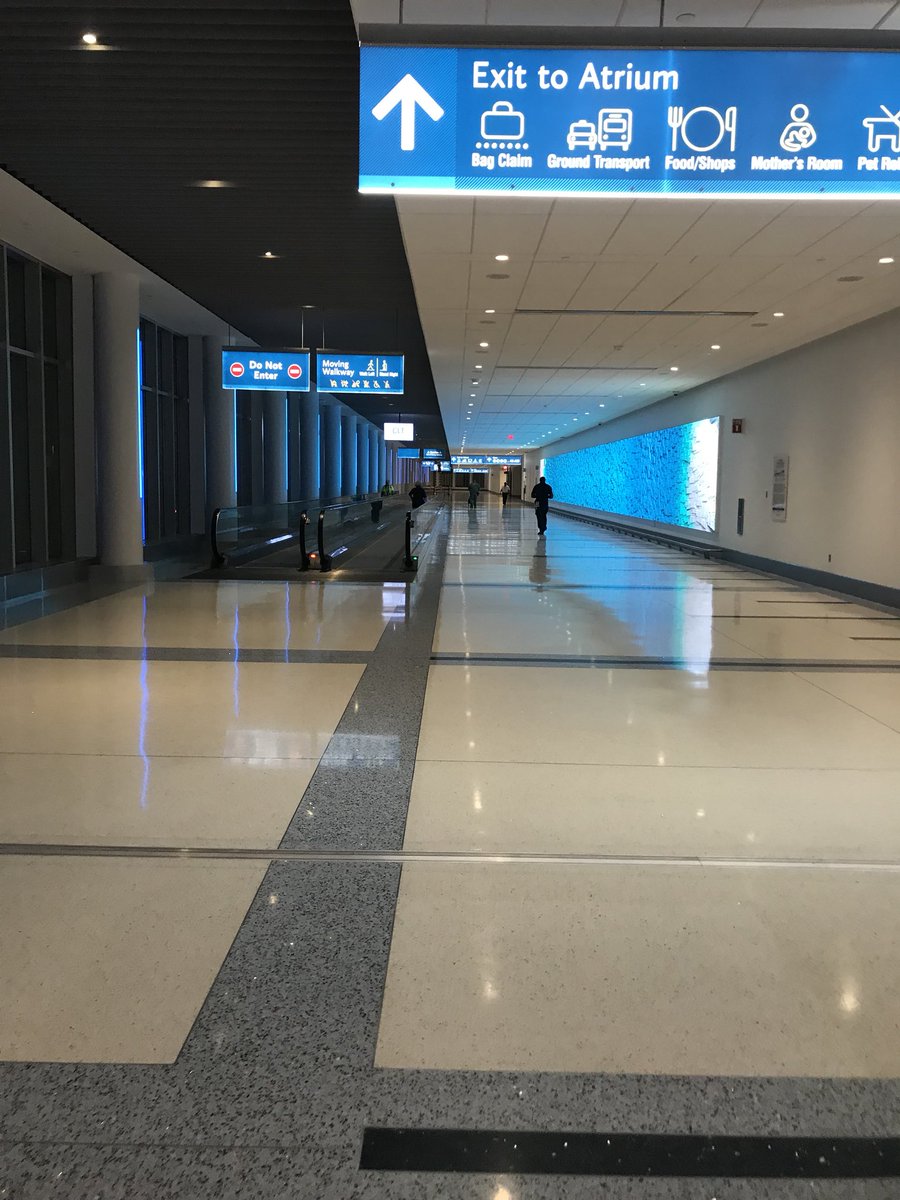 RicFirpo's tweet photo. #JetBlueCLT in position for the next chapter! @JetBlue @HelloJetBlue @CLTDouglas https://t.co/ieoFUxqbx7