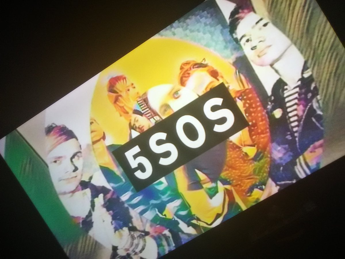 TeamBarbaraig's tweet photo. Excelente entrevista, y tú hermosa como siempre 😍👌❤️ @barbaraig @tvtelehit
#EspecialesTelehit #5sos https://t.co/Q00E2A9076