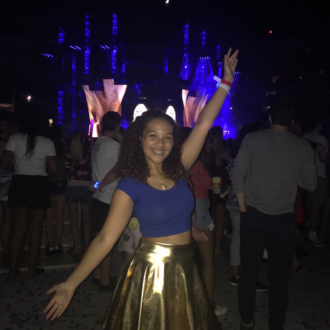 melissah040's tweet photo. Rep Tour Stop # 3 https://t.co/2G0hTe5Ewz