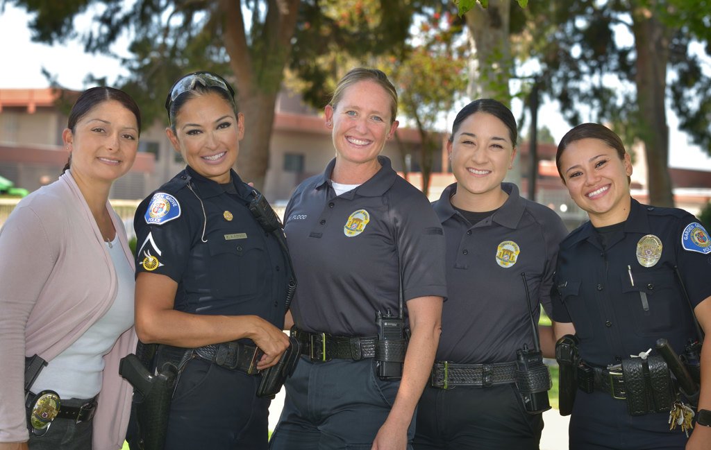 BTBadgeNews's tweet photo. The @GardenGrovePD looking for a few good women, and men as well, for academy https://t.co/saZvdoRXeu #GardenGrove #GardenGrovePD #GGPD #GardenGrovePoliceDept #police #policeofficer #lawenforcement #hiring #jobs #GGPD32 https://t.co/Qb6O3jr765