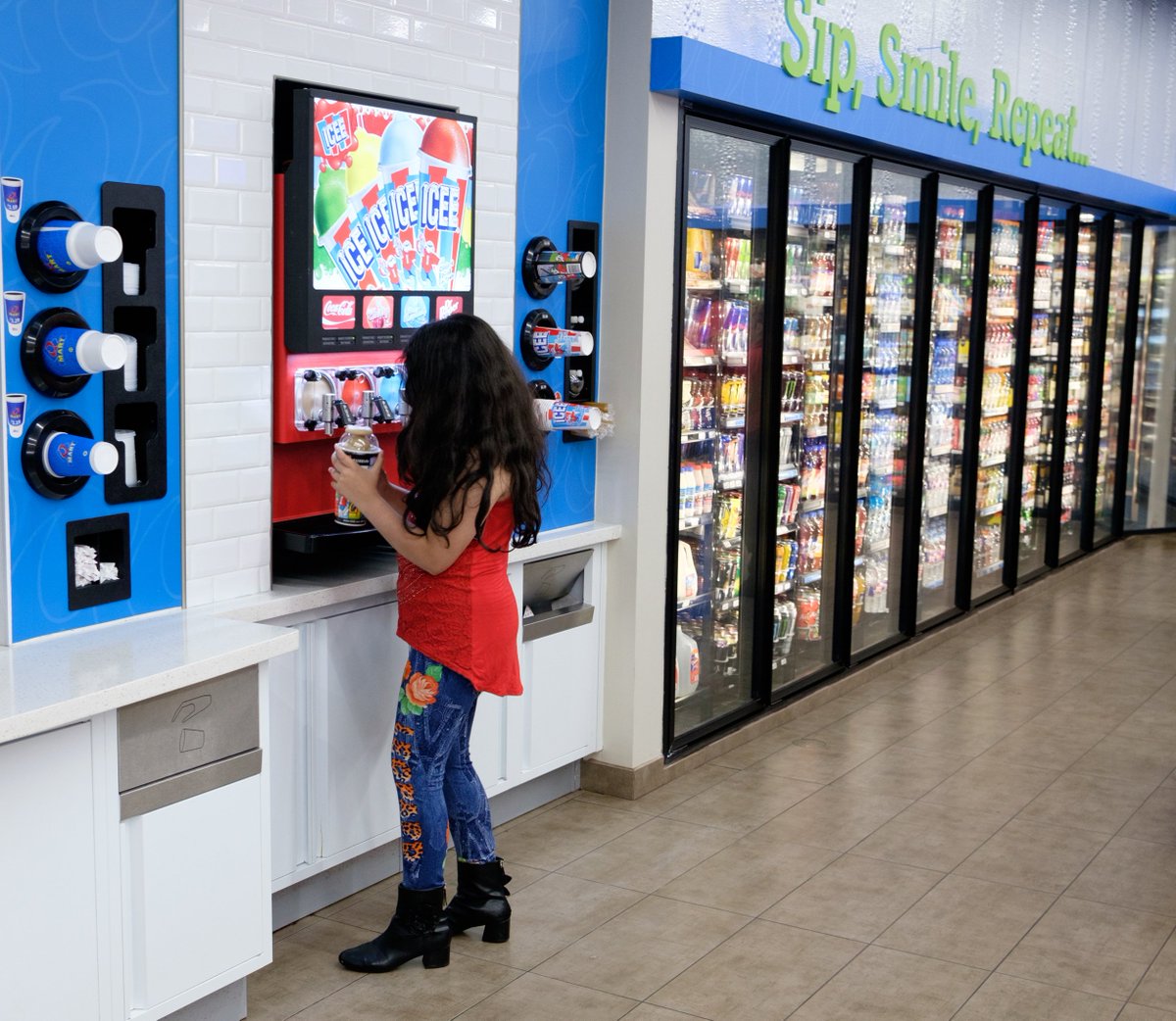 QMartStores's tweet photo. ICEE > SLURPEE! 🥤 #teamICEE #howdoyouq #atx #htx #sanantoniotx #conveniencestore https://t.co/jKwULcyvD9
