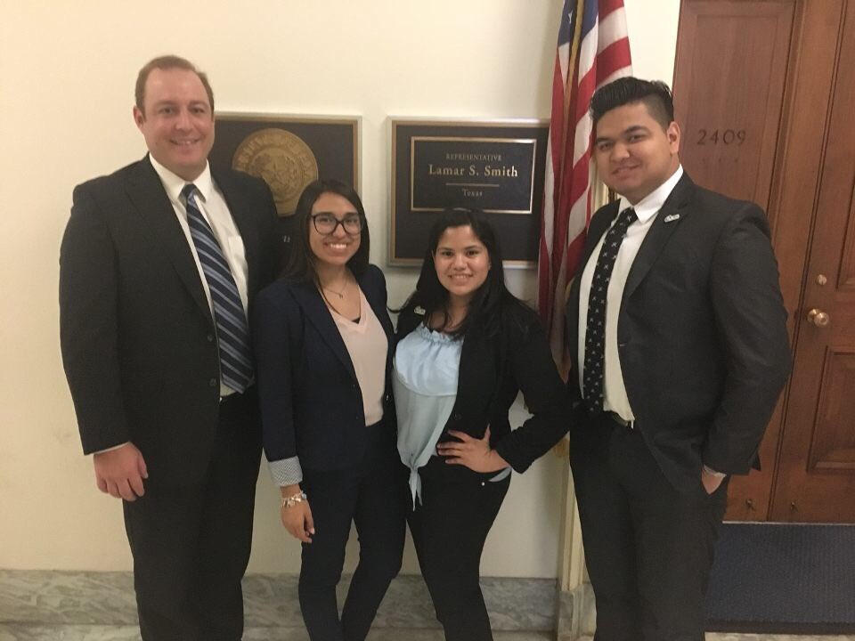 merina_rae's tweet photo. Today’s Hill Visits w/ the offices of Senator Ted Cruz, Senator John Cornyn & Congressman Lamar Smith. Thank you for allowing me to advocate for the migrants/refugees who cannot speak for themselves. We’re called to serve & today I was given that chance!#SALTSummit @CRSUniversity https://t.co/EEQiCccS3R