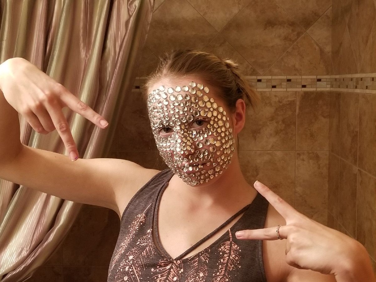 bachhawk33's tweet photo. “I didn’t come here to fuck around” -@Jenna_Marbles https://t.co/UdxSRaMPaX
