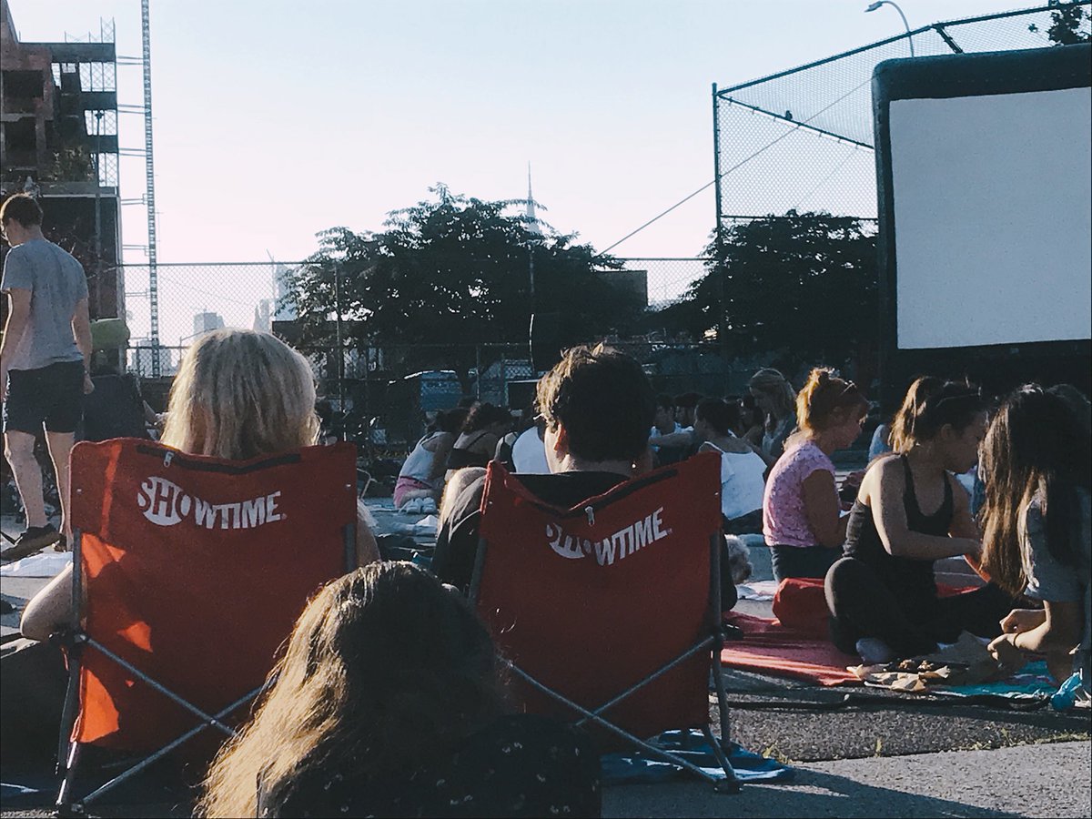 Movie kicks off in an hour!! Make sure to stop by <a href="/Showtime/">SHOWTIME</a> to receive exclusive offers and these *perfect* chairs that you’ll be obsessed with all summer!!