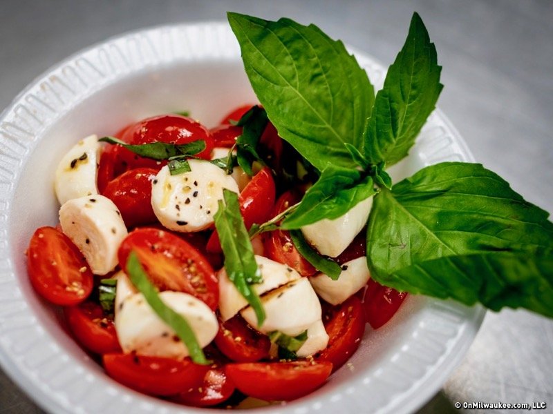 Mangia! A look at the delicious new offerings at Festa Italiana onmilwaukee.com/seasonal/festi…