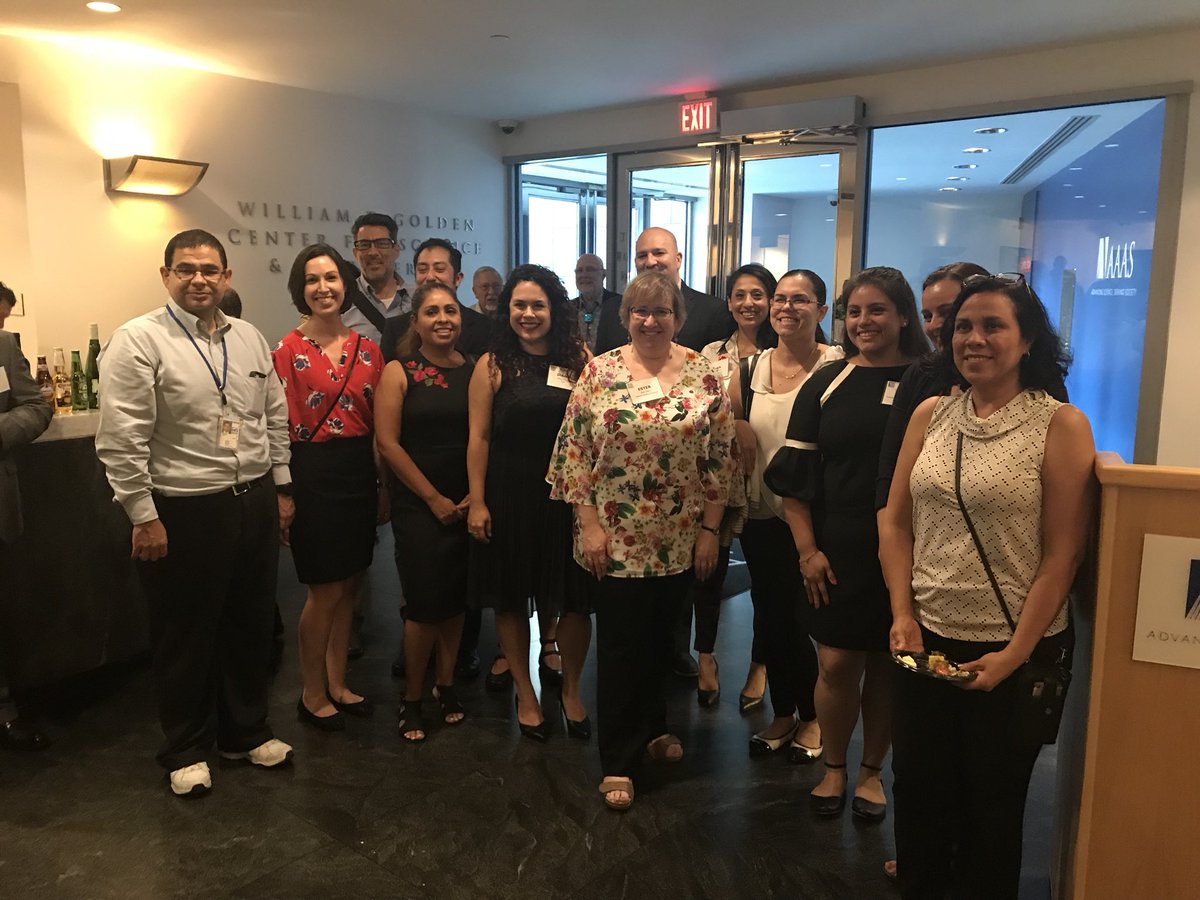 Shoutout to all the #LPSLI alumni here tonight!
Together these are some of the professional alumni that form the largest network of emerging #STEM leaders.