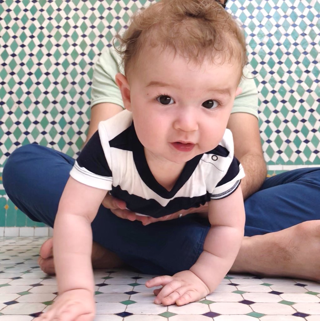 28_karat's tweet photo. This guy learned how to stand up in the tub tonight. I officially sympathize with doctors trying to catch slippery babies on their way into the world. ๐ฌ #dontdropbaby #bathtime #baby #7monthsold https://t.co/JjpXrkPkS3