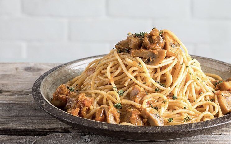 meliafresh's tweet photo. #Pasta for tonight!
Spaghetti with Mushroom Sauce &amp; Melia Extra Virgin Olive Oil
https://t.co/nAjuEMPQEi
#recipe #spaghetti #mushrooms #oliveoil #recipes #italian #food #cooking #dinner #lunch #taste https://t.co/xX1T3W5T6X