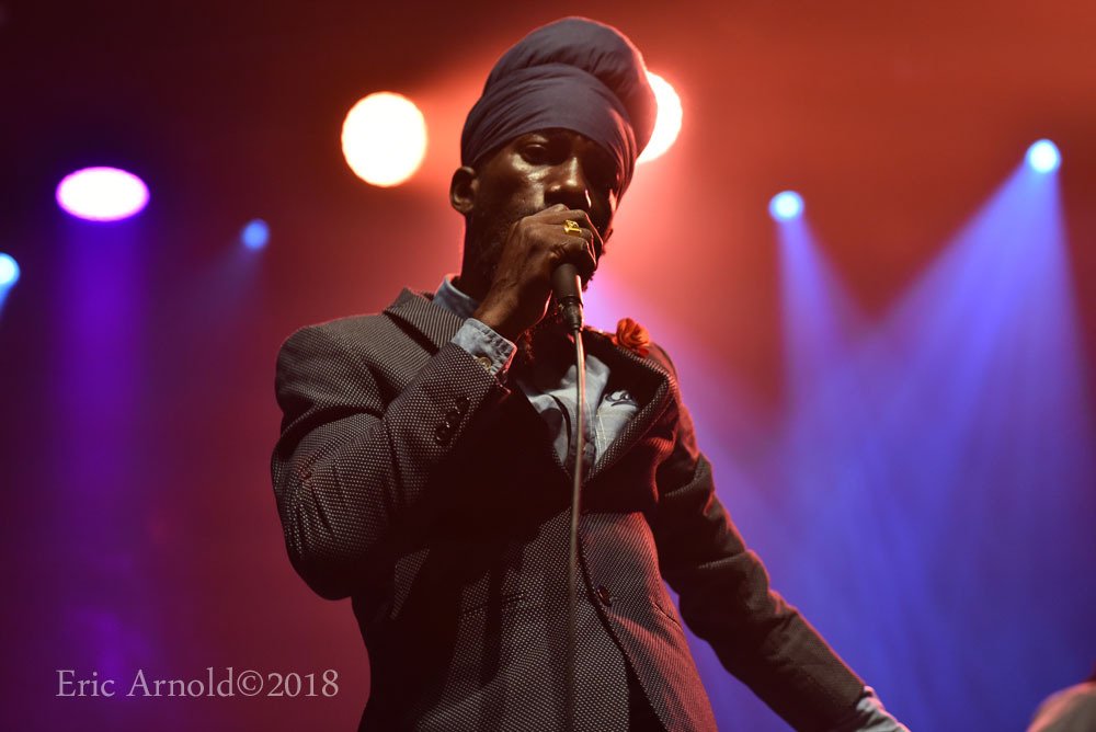 EXCLUSIVE: Sizzla Burns As Babylon Turns (PHOTOSET/REVIEW) oakulture.com/2018/07/18/exc…