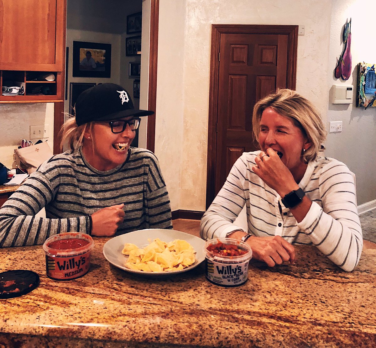 Willyssalsa's tweet photo. Over the weekend, LPGA golfers Becky Morgan and Sarah Kemp enjoyed Willy's Fresh Salsa after a long day on the course at the @MarathonLPGA
Golf and Willy's - add a cold beverage and it's like an eagle on a par five⛳️ #willyssalsa #willysfreshsalsa #marathonclassic https://t.co/icVupjXgEm