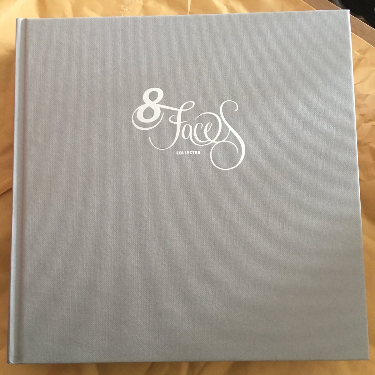 theresadelacruz's tweet image. There was a ginormous bag waiting for me at home and it was my @8faces book. 🙌🏼