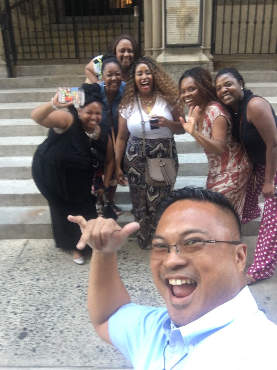 JohnPThomasElem's tweet photo. This made up for our cancelled flight on Tuesday and the 3 flight delays this morning! Great to have fun learning with this crew! #AVID2018-Growth mindset!@selinapl2 https://t.co/uke3KBPrPt