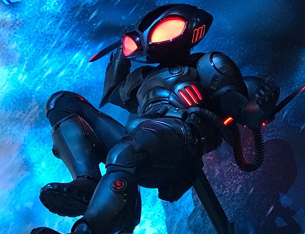 AwesomEmergency's tweet photo. This is Black Manta's Suit in #Aquaman Ocean Master gives him Atlantean Technology to build it https://t.co/4niS4yZH4M https://t.co/kXixRZ3B6c