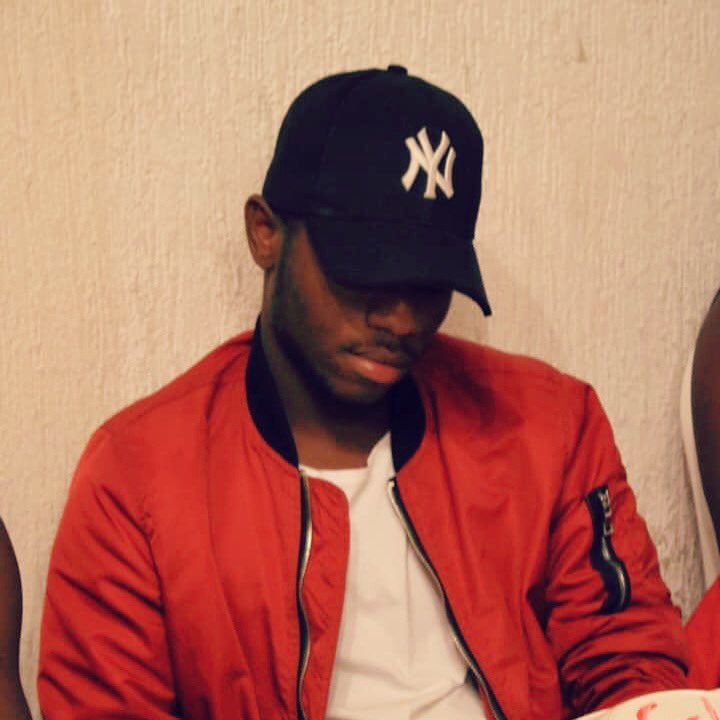 wakeaudi's tweet photo. Et si je sortais un solo dans ces Temps là 🤔 en tout ça surveillez YouTube https://t.co/A4VpFsOwhS