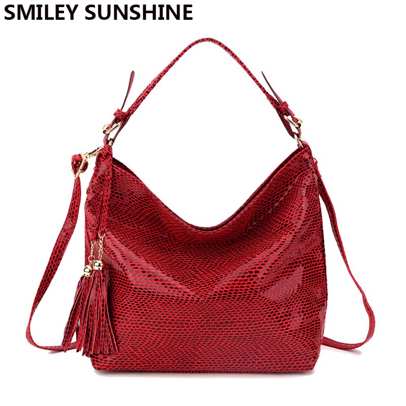 shoppy_cartz's tweet image. SMILEY SUNSHINE Tote Bag - Get it now for just $28.20 here: shoppycartz.com/smiley-sunshin… 
Tag a friend who would love this!
#butnow