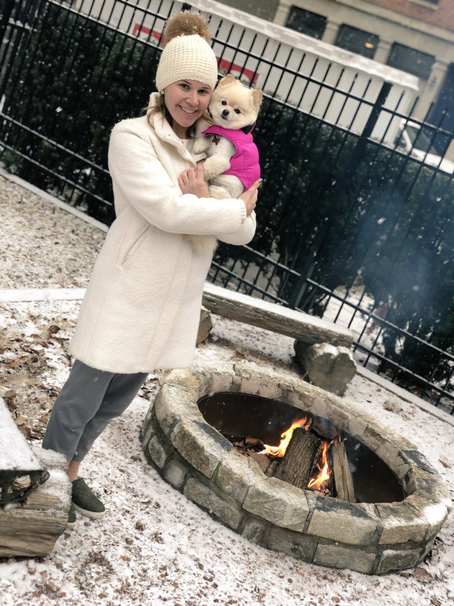 KaraSewellTV's tweet photo. Daydreaming. Sorry I complained about the cold Mother Nature. #IAmMelting #IAmUp #WFAAweather #thinkcoldthoughts https://t.co/oU4INnMzFl