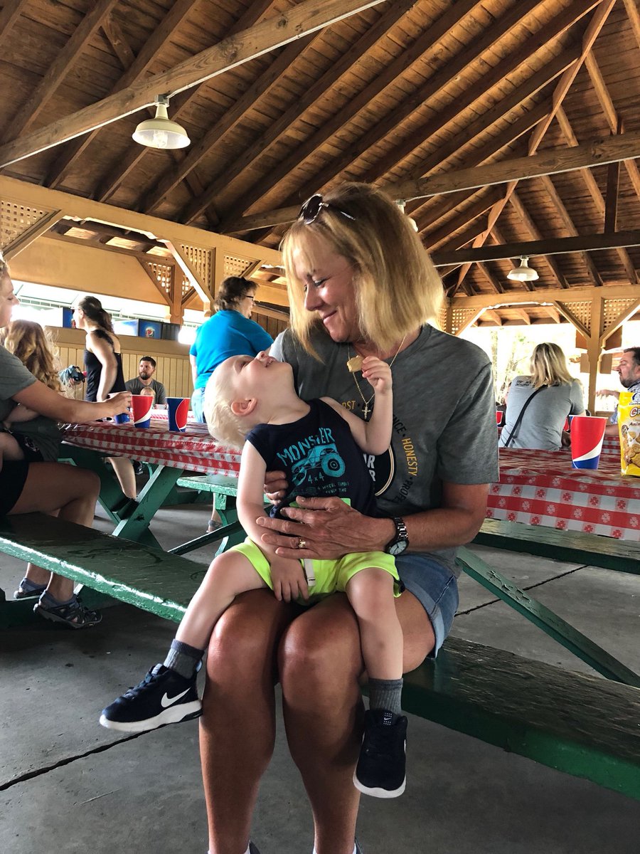 edgarsnyder's tweet photo. Last Friday, our firm celebrated our Annual Employee Appreciation Day. We kicked things off with a firm-wide meeting and breakfast, then we headed to @Kenny_Kangaroo with our families for some rides, food, face painting, and more. It was great to meet everyone! https://t.co/kyH8h9SdGT