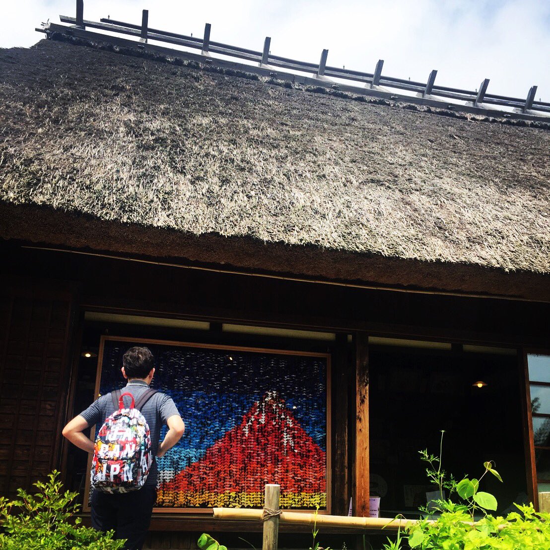 Robin Ruth Japan🎌Graffiti backpack journey 🗾🌞🎒🗻 #robinruth #robinruthjapan #robinruthoriginal #benoticed #tokyo2020 #japanbag #japanbackpack #japanoriginal #traditionaljapan #historicalhouse #fuji #japan