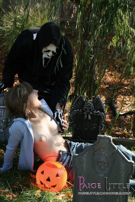 My new photoset is live. Login and enjoy! https://t.co/hH4mYSdxqy https://t.co/kVtVu0G1mq<a href="/tag/tittytuesday"class="tags"><span>#tittytuesday</span></a>