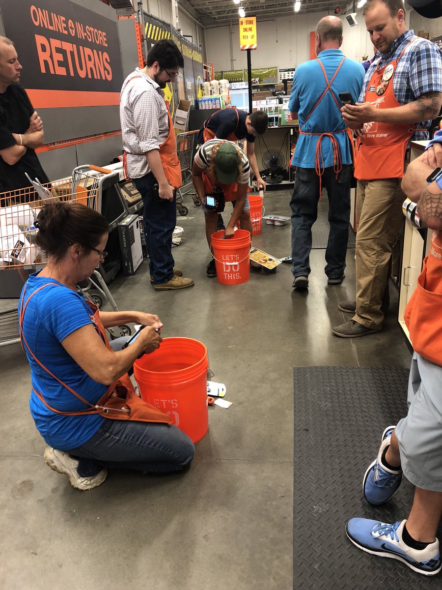 tiffanyclayberg's tweet photo. Having some Backup Cashier fun during the morning meeting! @TylerHage @THDMontana @THD_Mtn_Jumper 
#thd6153 #CustomerExperience #backupcashier #teamworkmakesthedreamwork https://t.co/F9A3GVXBA8