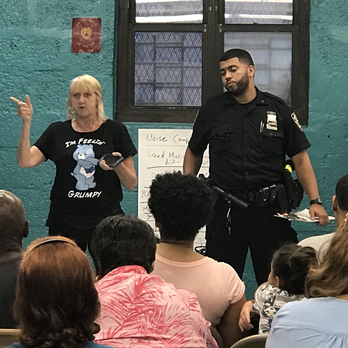 NYPDPSA8's tweet photo. Great turnout tonight at the #buildtheblock meeting! Neighborhood Coordination Officers Skerritt and Alvarez listened to residents concerns and Steady Sector Officer Santos spoke about youth engagement in the community. #soundview #clasonpoint #sackwern https://t.co/aUNRfwm6hq