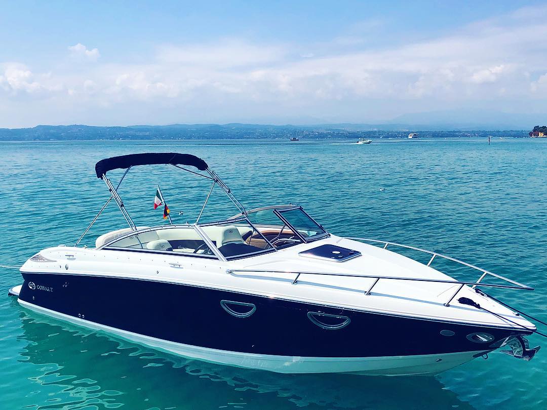 CobaltBoats's tweet photo. Just begging to be driven... 📸: @lisi__st #blueonblueonblue #onlyacobalt https://t.co/IxVay1ntlz