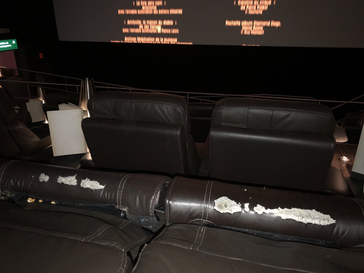 OyeDiegoGil's tweet photo. Qué onda con sus asientos 💺 @Cinepolis ?!?! Hay que mejorar esa calidad para nombrarlos bien #cinepolisvip https://t.co/ECUbHM8qHM
