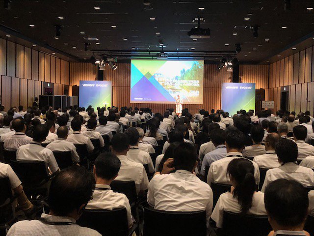 Betsy Sutter tweet media