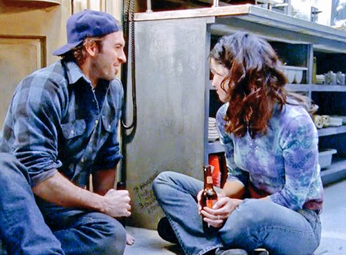 buffysfred's tweet image. 30. Lorelai Victoria Gilmore/Luke Danes #JavaJunkies #GilmoreGirls
“But she didn’t go away! Did she?”