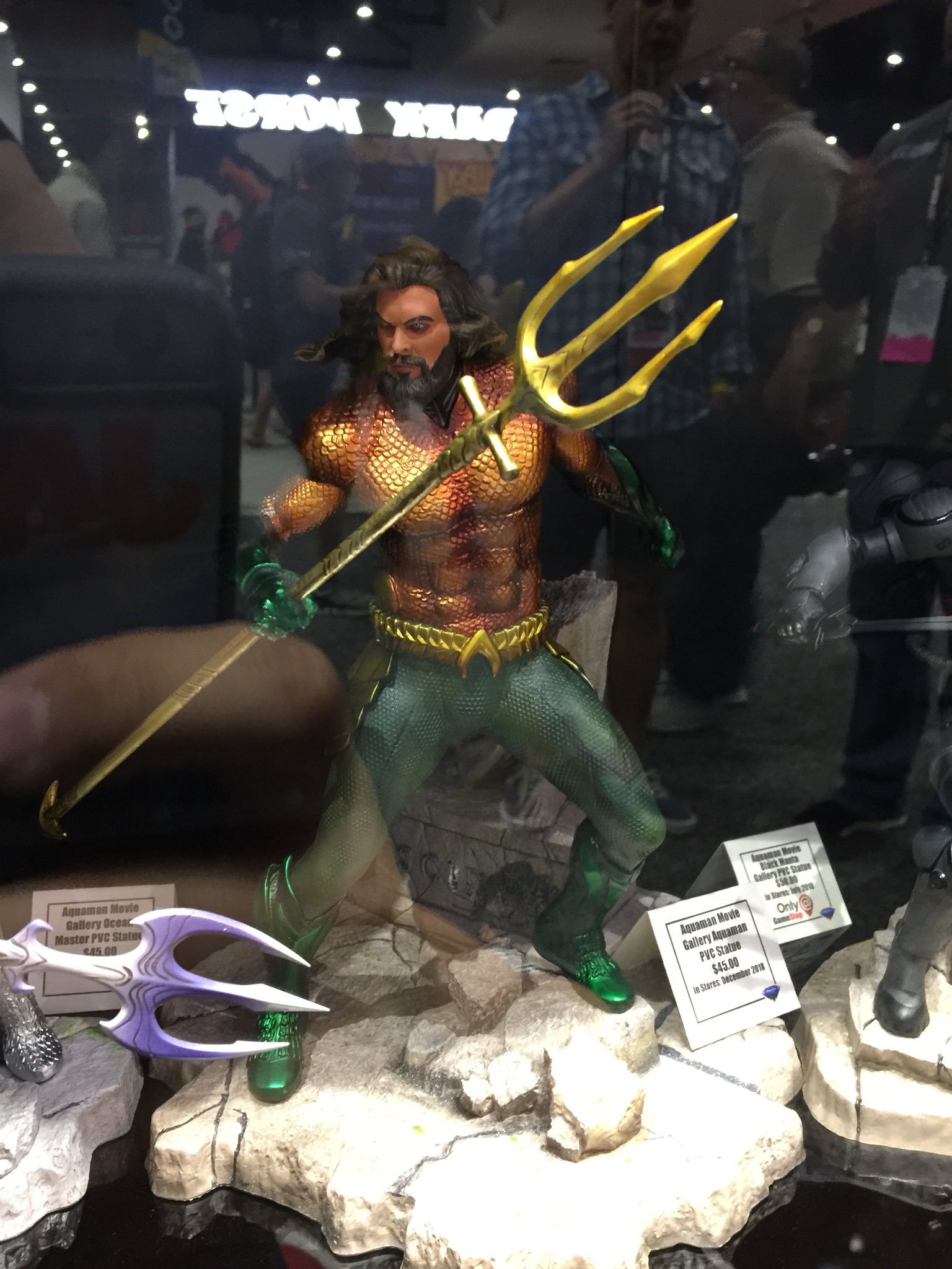 Holy Batcast Some Excellent Aquaman Statues From Diamond Select Curse The Reflective Glass Though Sdcc18 T Co Nxqftwsakw Twitter