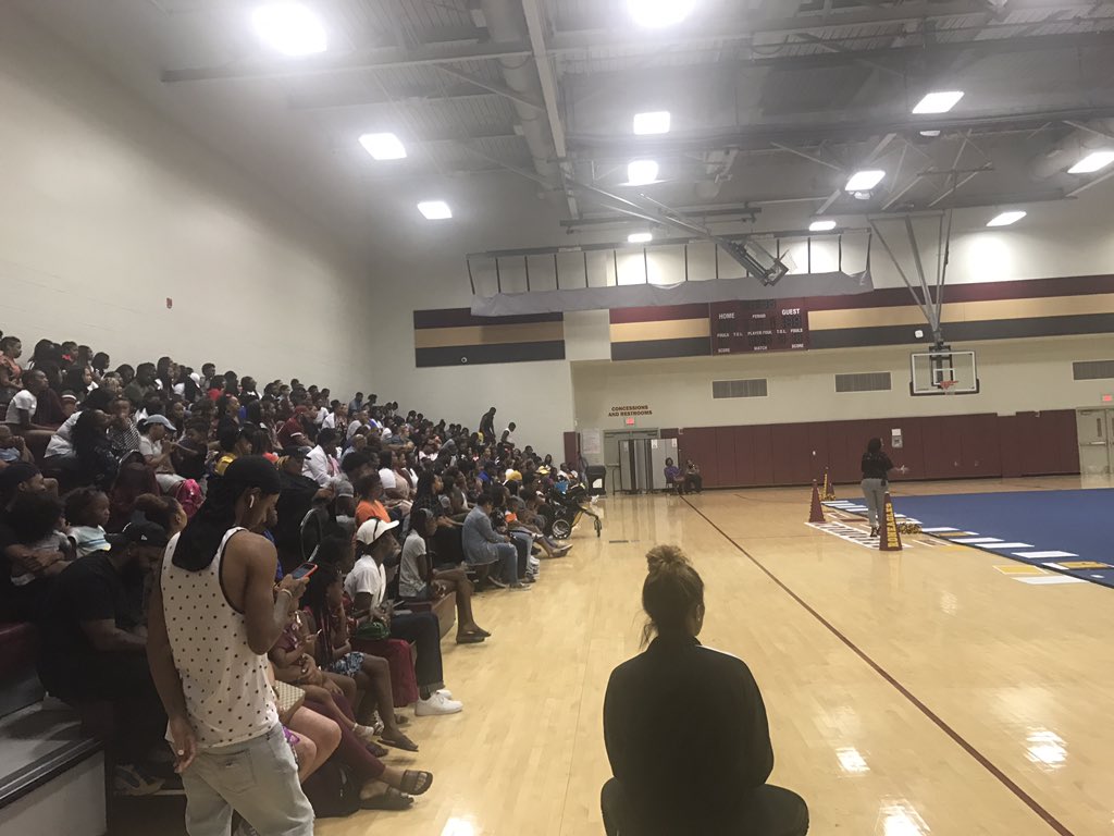 MCD35FOOTBALL's tweet photo. McD 35 cheer had a great friends and family night !!! Keep up the GREAT WORK !!! https://t.co/4H9aO9R2yR