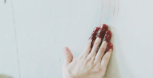 A Darker Shade of Magic by V.E. Schwab“I’d rather live on an adventure than die standing still.”