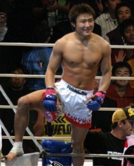 MMA_Rewind's tweet photo. July 19, 2002

16 years ago today, Takanori Gomi defeated Fabio Mello via TKO due to punches at 8:07 of the 1st round at Pride Bushido 4. 

The win was the third of a ten fight win streak for Gomi that culminated in him winning the Pride Lightweight title. https://t.co/FexVczTjgF