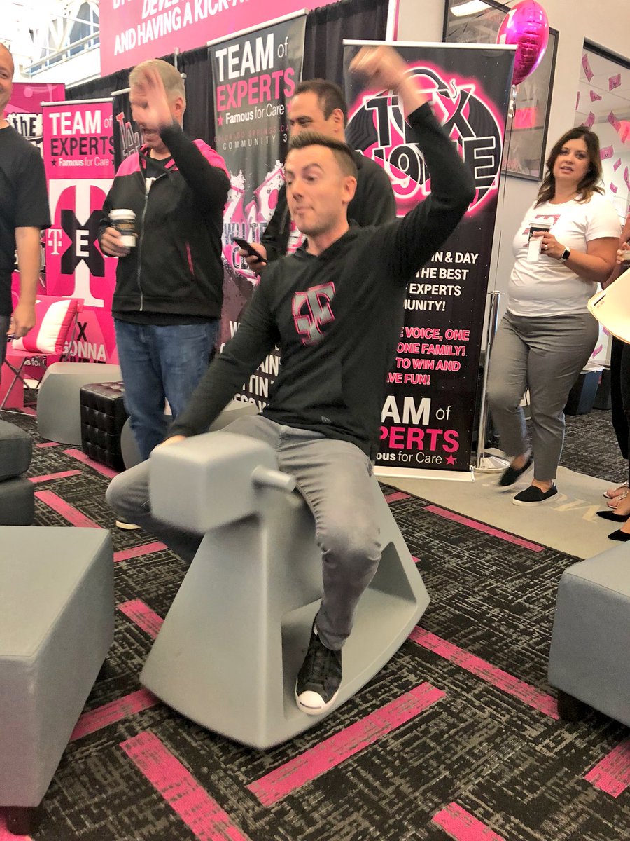 CallieField's tweet image. Such a GREAT time with our Colorado Springs TEX and STC teams! #CustomerObsessed #FamousForCare #TEXTalks