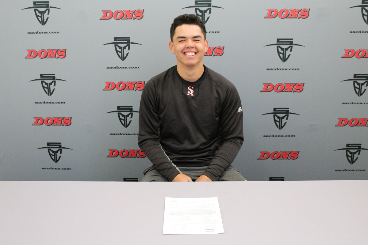 SACDons's tweet photo. Nate Flores has officially signed with @HawaiiBaseball! 🤙 Congrats Nate!

#DonsRoll #DonsMovingOn https://t.co/4mp0gvpEs6