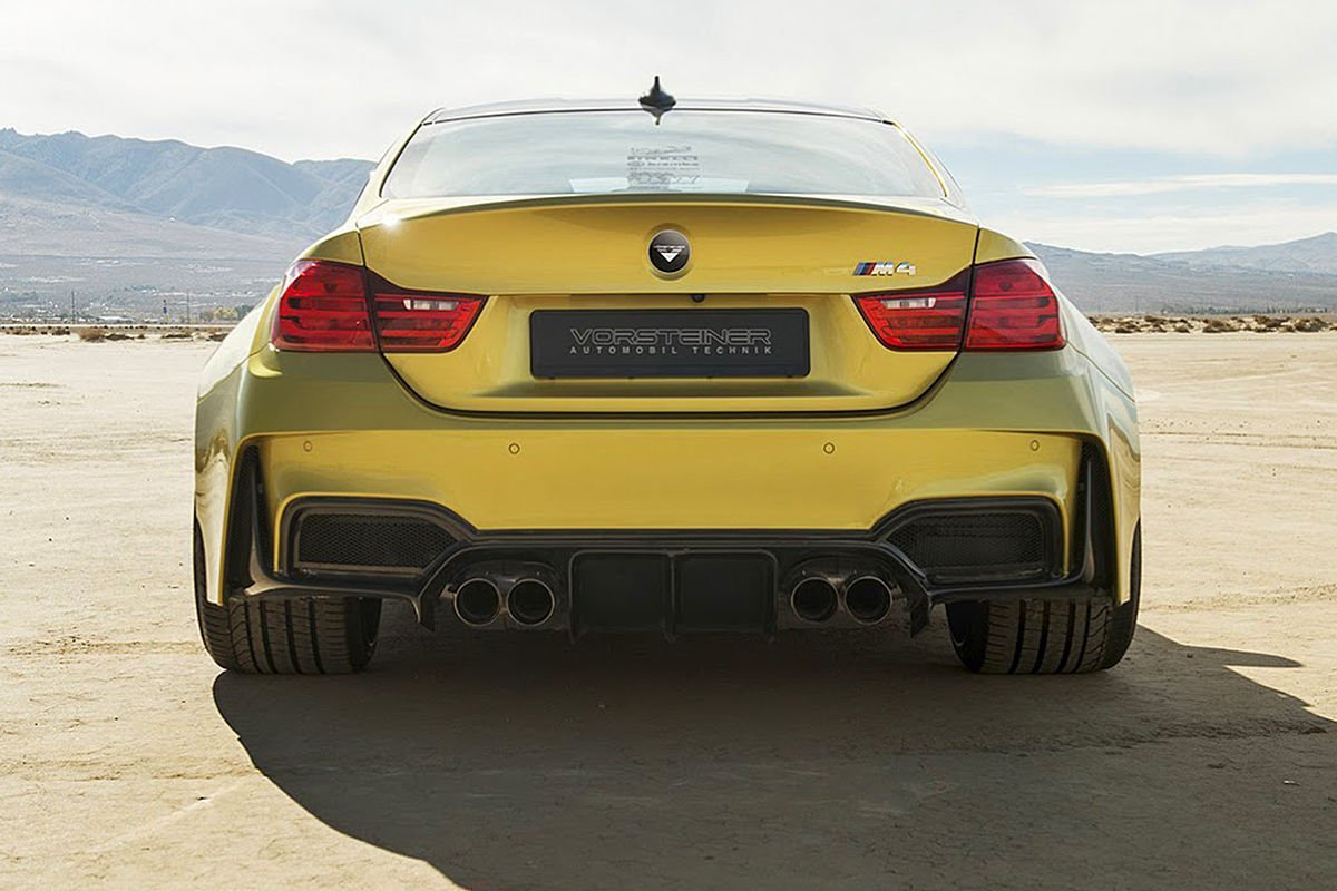 BMWmistress's tweet photo. Go big or go home #BMWM4 #Vorsteiner https://t.co/DE9zTGvf4B