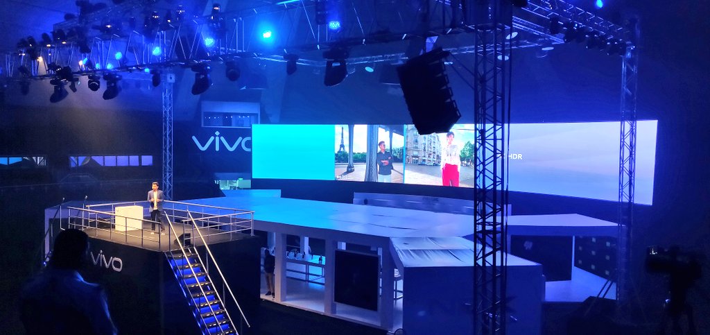 shrutzsharma's tweet photo. VIVO to launch VIVO Nex smartphone in India Today.
The first pop-up selfie camera.
#vivo #vivonex #selfiecameraphone
#Nex #vivoNEX @Vivo_India @vivo https://t.co/7y8nnfwi5D