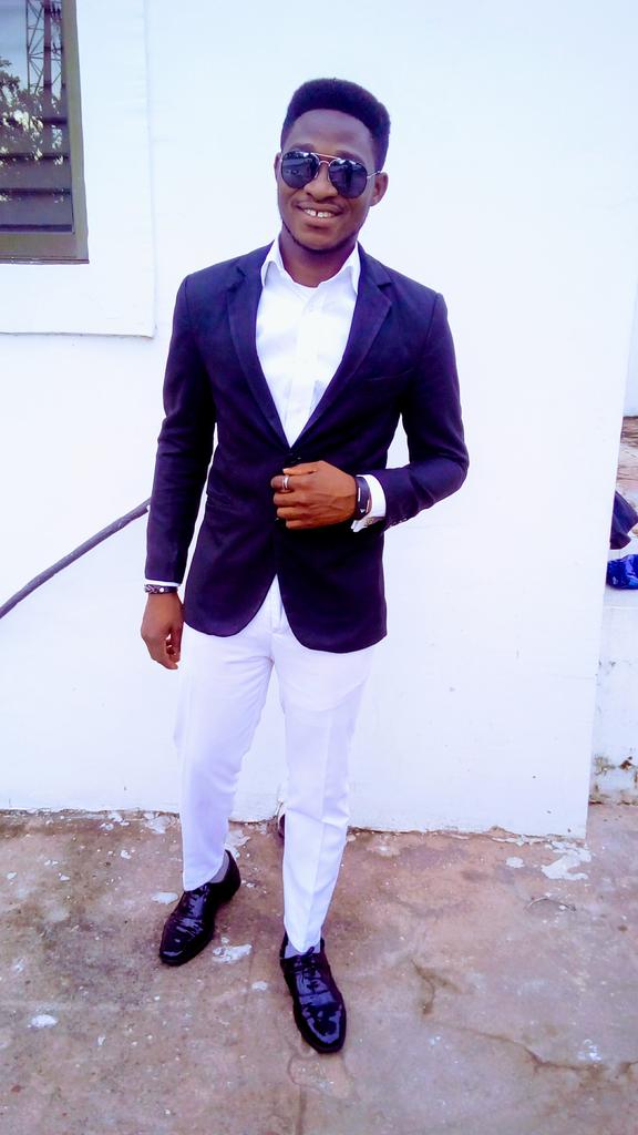 Mc_Aijay's tweet photo. Always add Sweet Memories In Your Lips Expression....! SMILE☺
Styled by @ijay™ 📷 credit @ozshotit
#BrandNewDay #Kinging #Royalty #StepUp #Suit #AllWhite #glasses #coperate #Mensfashion #LifeOfAnEventCompere #042comicfreak #Emcee_Aijay #SonOfConsolation #Inspiration #MCW #TSM https://t.co/c9fx3zVjw4