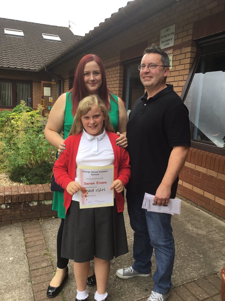 Miss Bowden and Mr Bowen tweet media