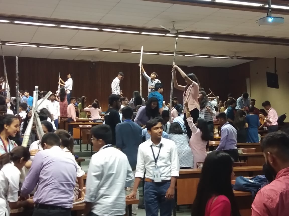 iicpdeu's tweet image. Throwback to our exciting day spent with the newbie SLSians.
One such game was “PAPER TOWER CHALLENGE” which explained the students the importance of little things in life.
Another game was taught them how to decode their ideas into reality .
 #Learnwithfun #SLS18 #steptosuccess