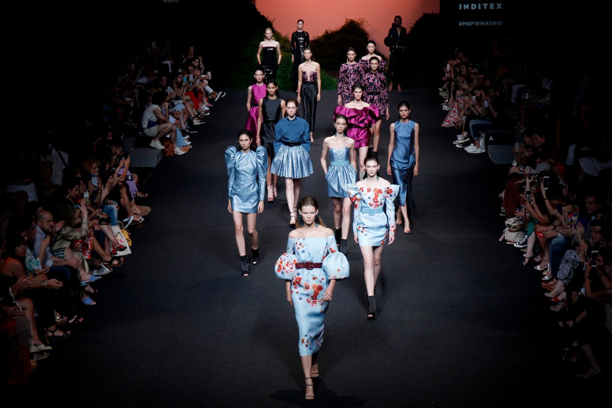 MBFWMadrid's tweet photo. #MBFWMadrid, evento organizado por @feriademadrid , hace un balance muy satisfactorio de su 68ª edición celebrada del 6 al 11 de julio. En total, el evento contabilizó 40.870 asistentes. https://t.co/wMYkPcy536