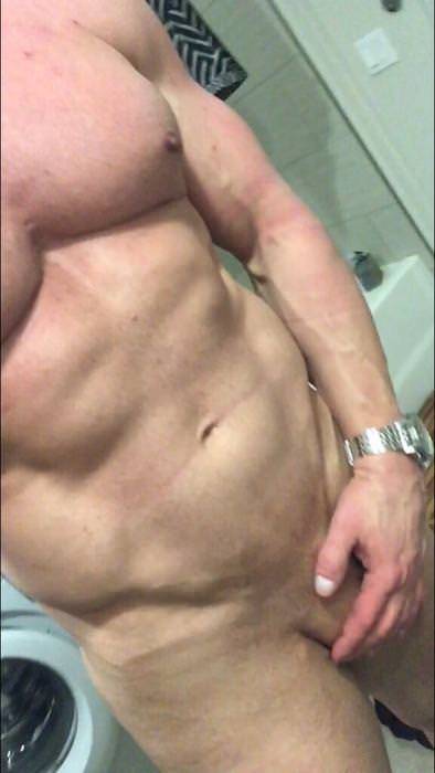 HotMaleWrestler's tweet photo. Alex Riley naked 😘❤😍🔥! #HotMaleWrestler #WWE https://t.co/wsAYGVEAhR